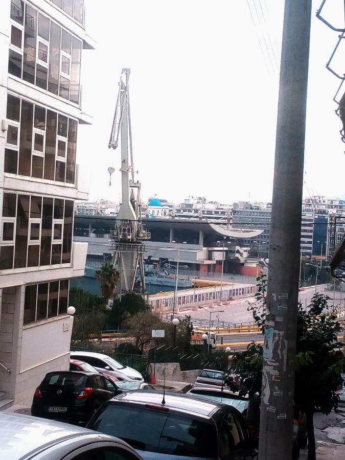 Φωτεινό Διαμέρισμα Πειραιας Пирея Екстериор снимка